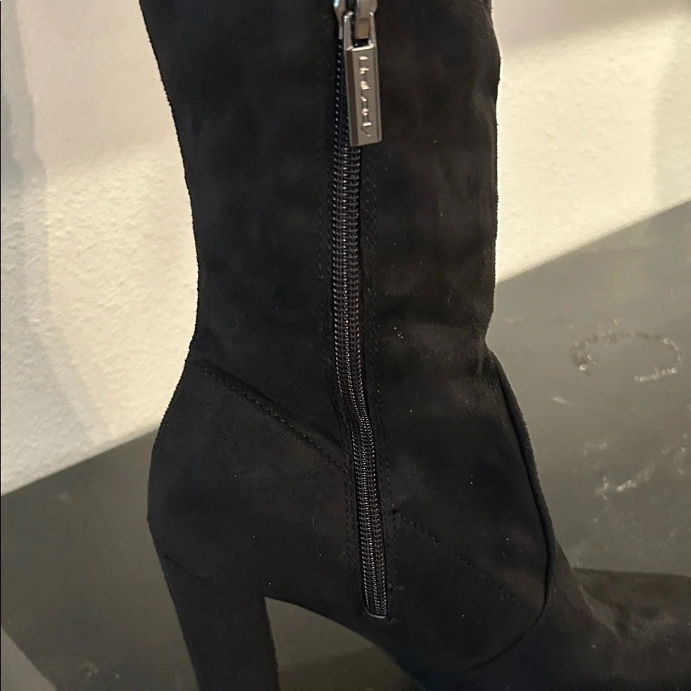 New Stylish Black Over the Knee Boots size 11